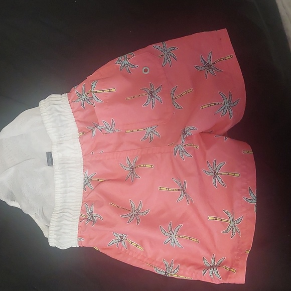 cute lil swim shorts - Picture 2 of 2